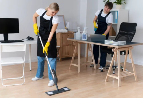 Nettoyage de bureau professionnel à Bécon-les-Granits